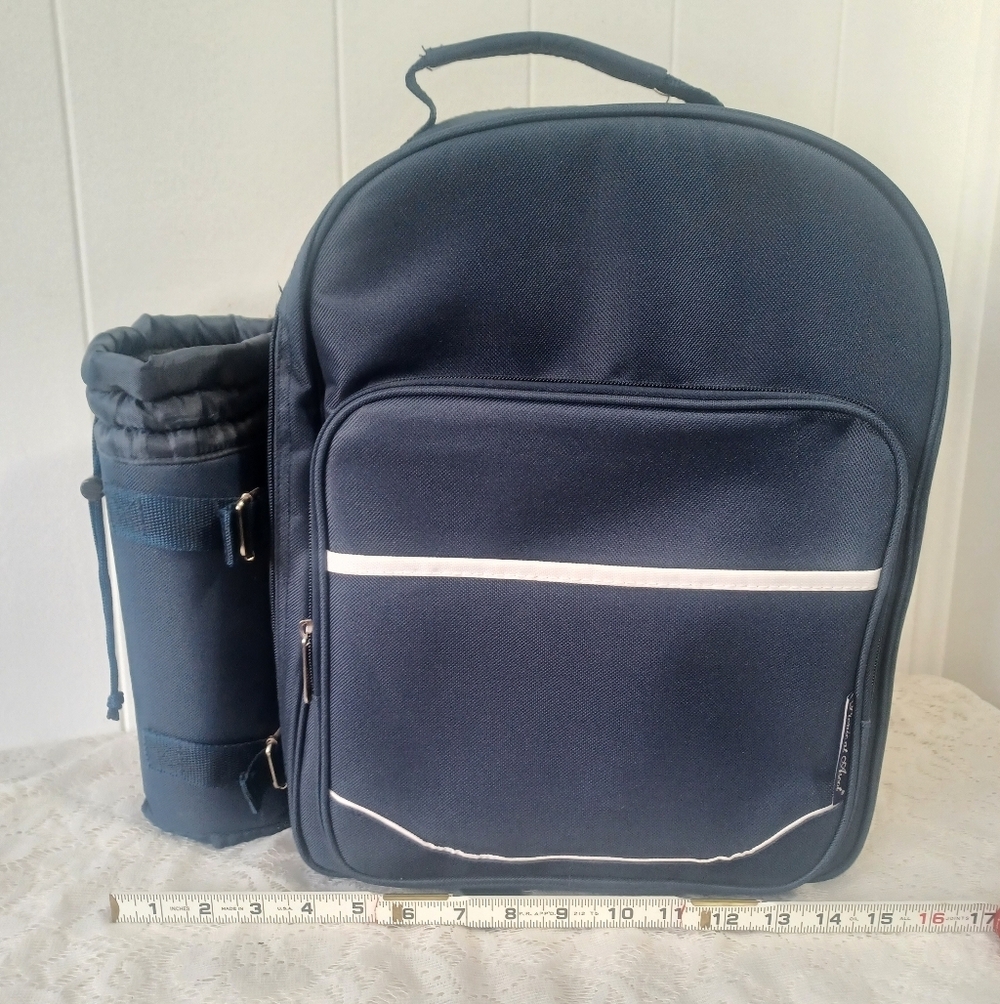 Picnic Backpack - Picture 4 of 9